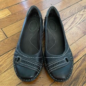 Clark’s Collection Dark Brown Leather Ballet Flats - Size 7